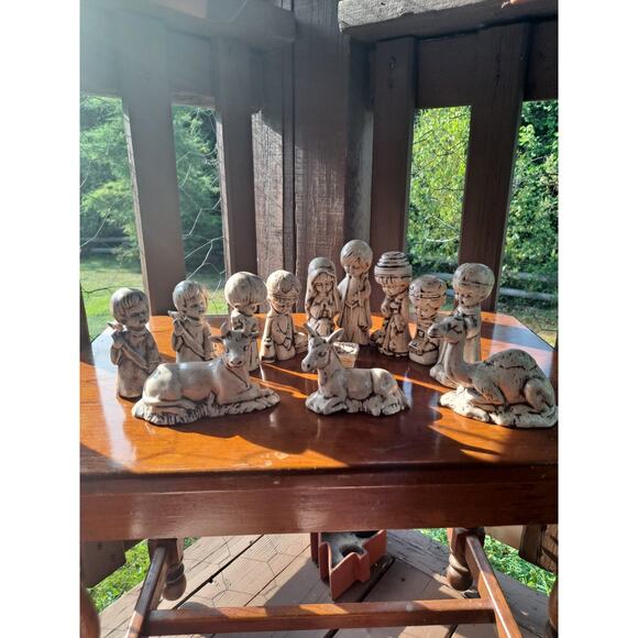 Vintage Ceramic White 13 Piece Nativity Set 1980 Duncan Enterprises Christmas - Picture 3 of 10
